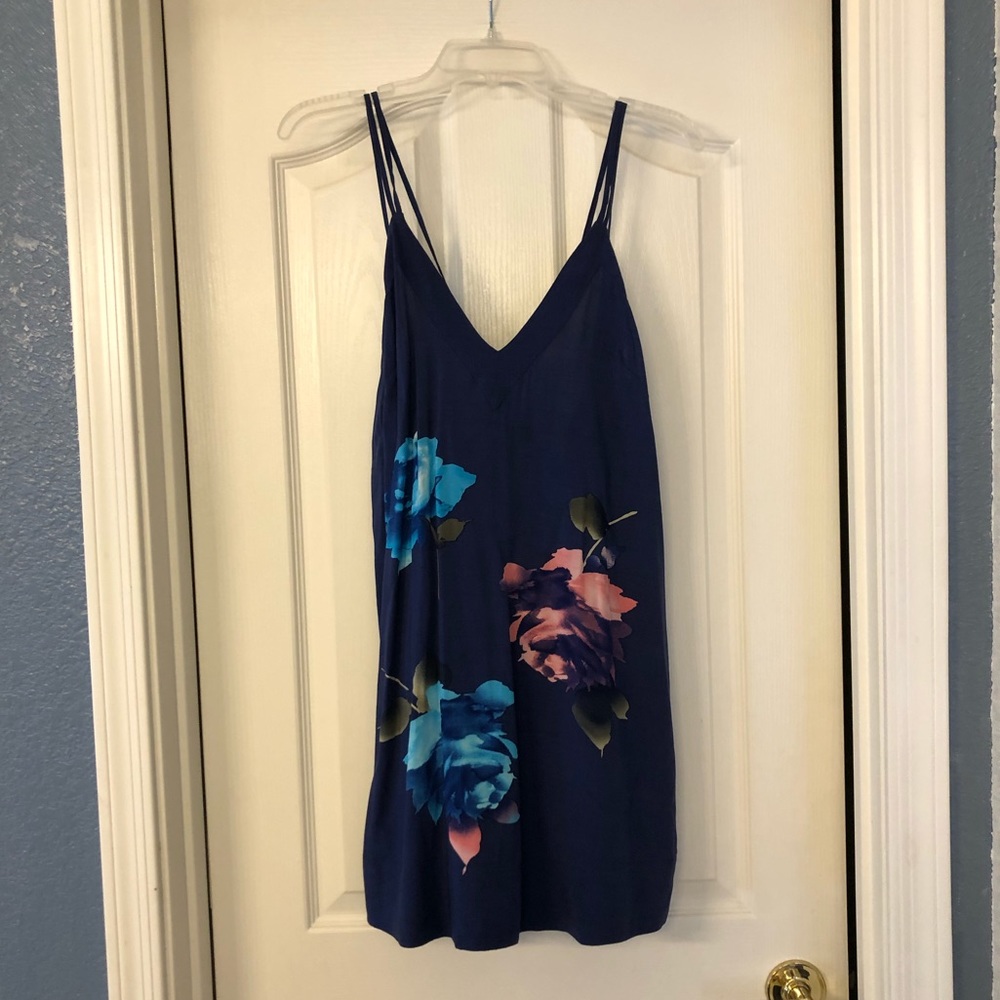 Vince Camuto floral tank